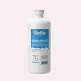 Detergent pentru rufe Bio Blu, etichetă albastră, flacon alb 1kg, capac alb sigilat.