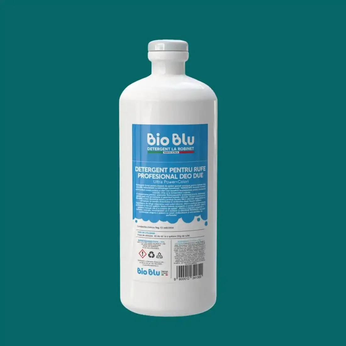 Sticlă albă detergent Bio Blu cu etichetă albastră, detalii produs și sigle reciclabile.