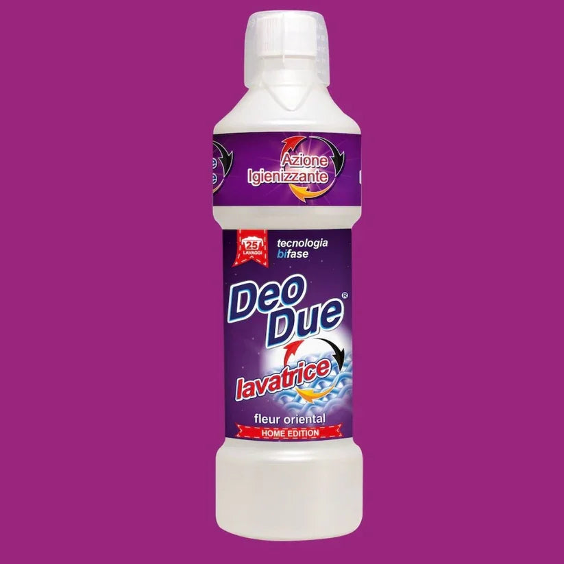Detergent de rufe Deo Due Fleur Oriental 1L, sticlă alb-mov, capac alb.