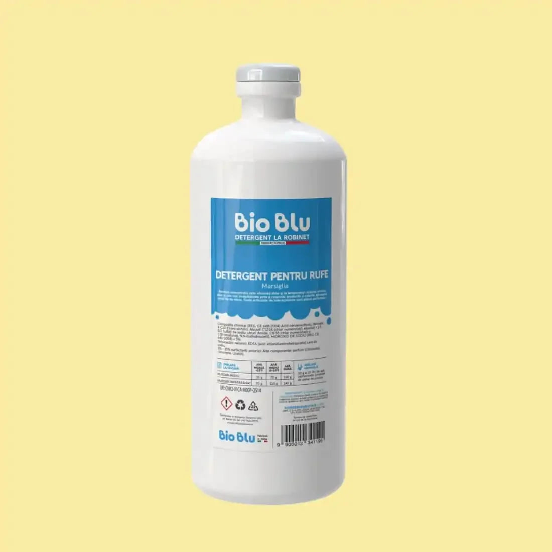 Detaliu etichetă albastră detergent rufe Marsiglia, sticlă albă, informații ingrediente și instrucțiuni.